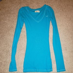 Long sleeve v-neck Hollister shirt